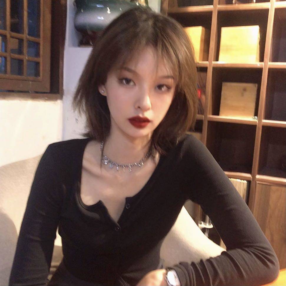 实拍实价 韩版chic暗黑系拽姐性感圆领修身针织打底衫上衣