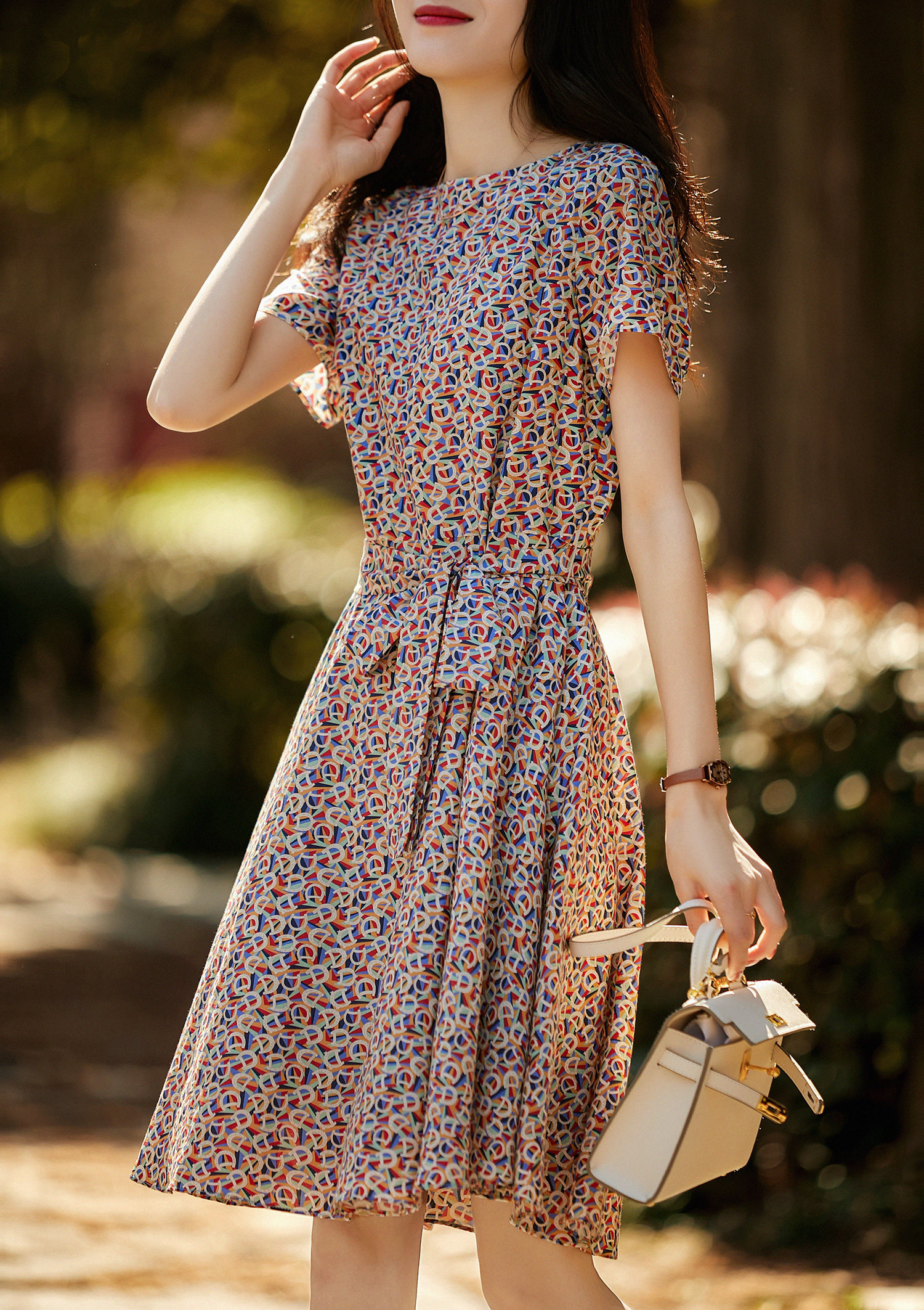 mg笑涵阁系出腰身碎花丝绵短袖连衣裙显瘦气质女神裙-美美服饰7255