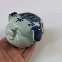 Jingdezhen antique porcelain Imitation Qing hand-painted blue and white auspicious pig water droplets antique antique stationery supplies ornaments