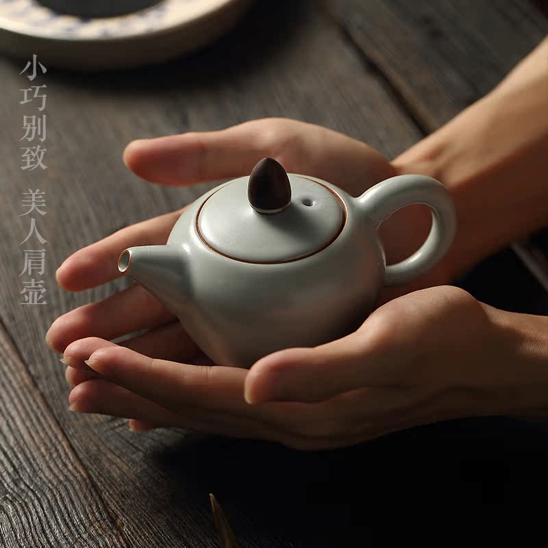 Taiwan FengZi kung fu tea pot home beauty shoulder pot of single pot small cut your up ceramic teapot with silver