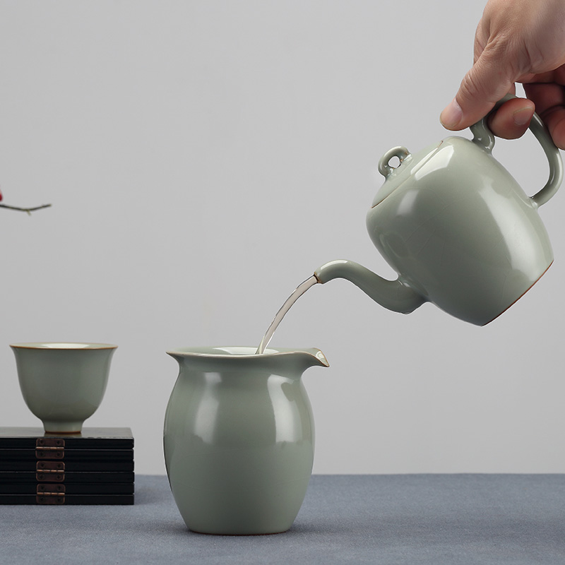 Limit your up teapot suit jingdezhen kung fu restoring ancient ways of a complete set of tea cups can support creative tea by hand