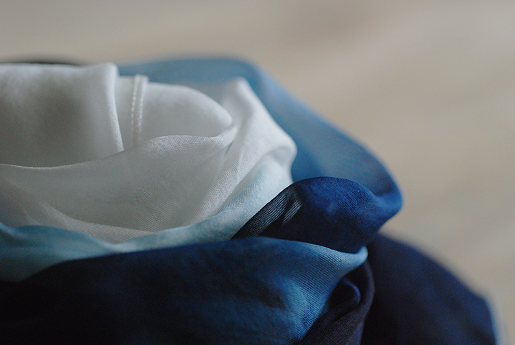 纯天然植物染色 手工染色 多款扎染吊染蓝染丝巾 100%桑蚕丝