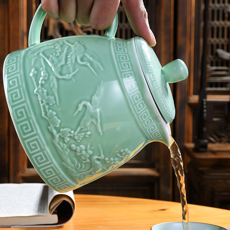 Jingdezhen ceramic teapot large celadon pot with screen pack cool teahouse home tea kettle teapot