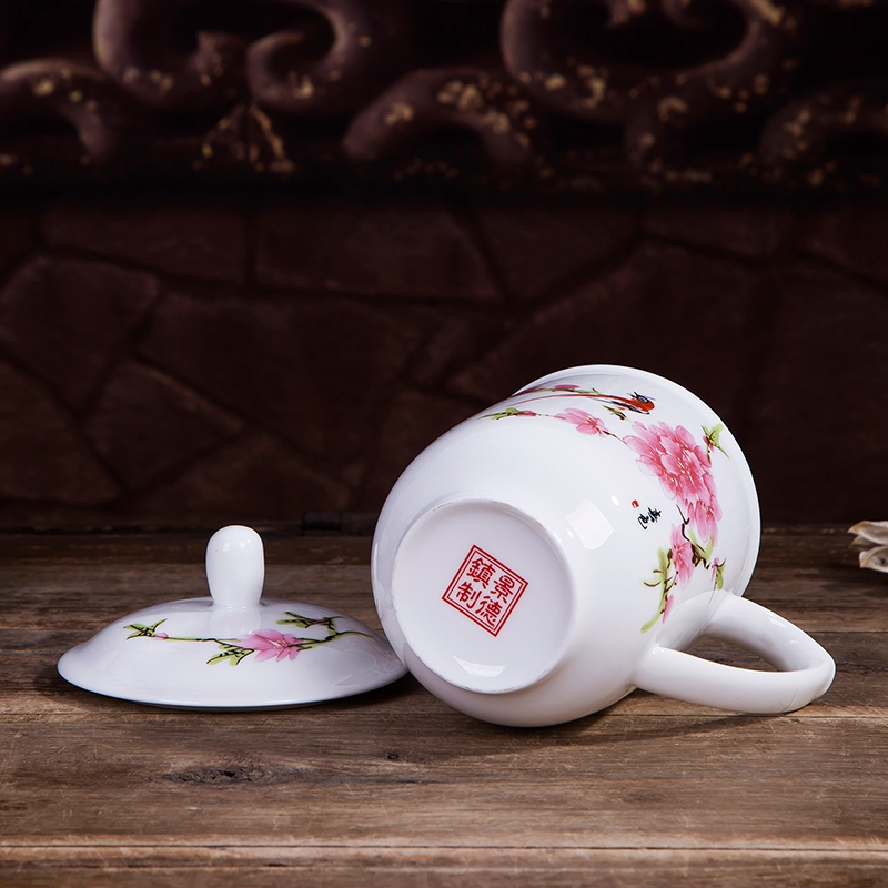 Jingdezhen ipads porcelain cup with blue and white porcelain cup with cover large ceramic keller cup office meeting