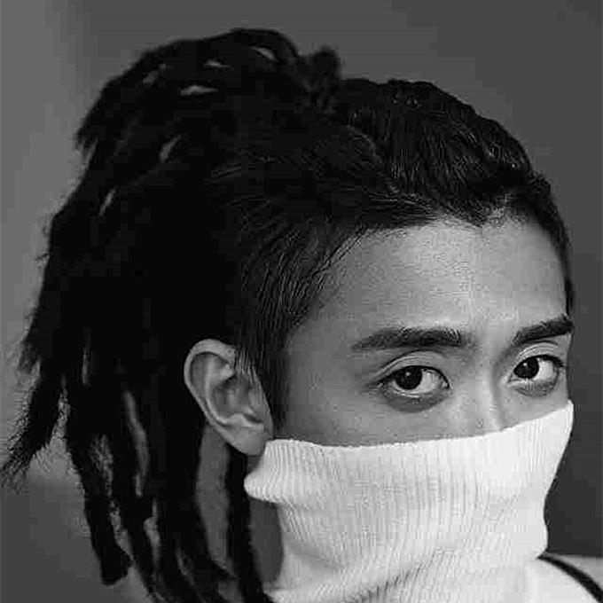 原来黑人的脏辫是这样洗头发的!