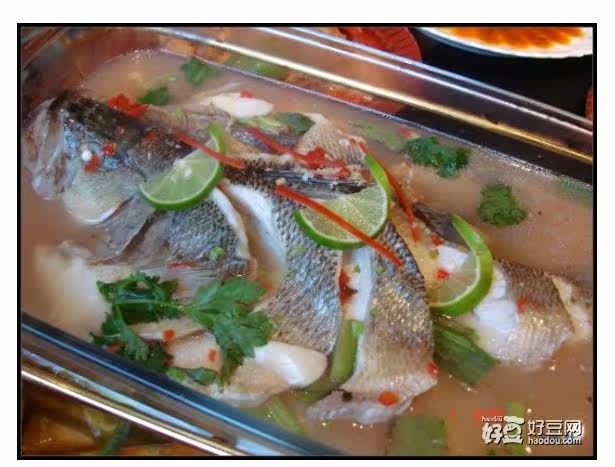 泡菜鱼加青柠檬更加酸爽