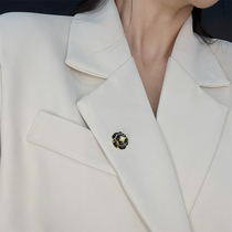 MS minimalist ornament Xiaoxiang Mountain tea flower design sensation small crowdchest needle temperament Refined Neckline Upscale Accessories