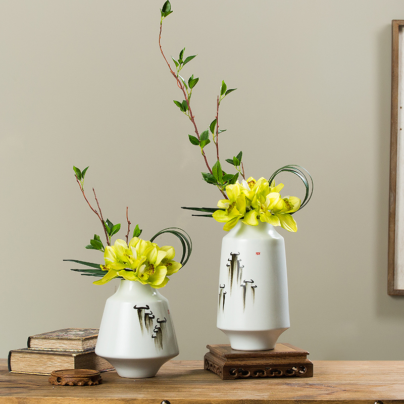 Creative new Chinese style home sitting room adornment ceramic vase is placed a large indoor flower arranging single flower art suits for