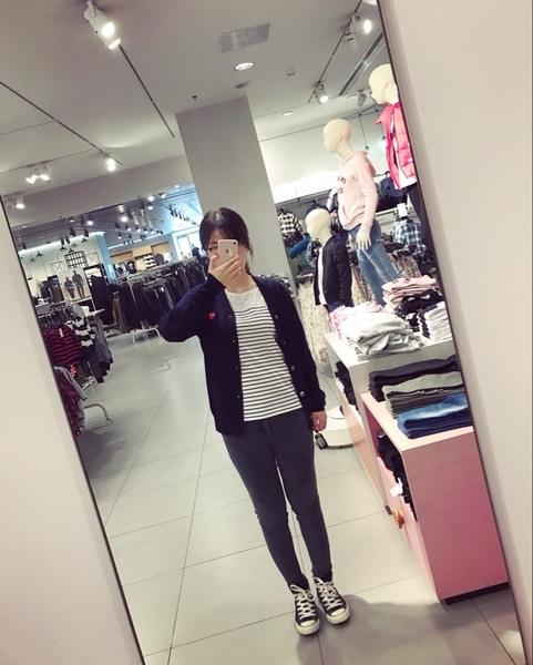 川久保玲PLAY开衫、鄂尔多斯商务休闲裤、法鳄Lacoste卫衣