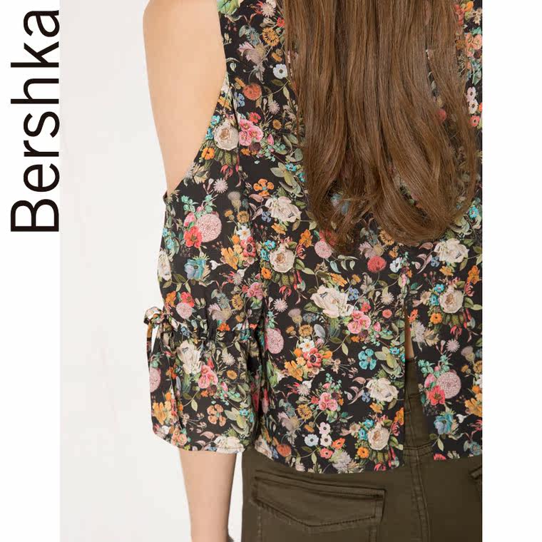 Bershka BSK 露肩印花女式上衣 05794966