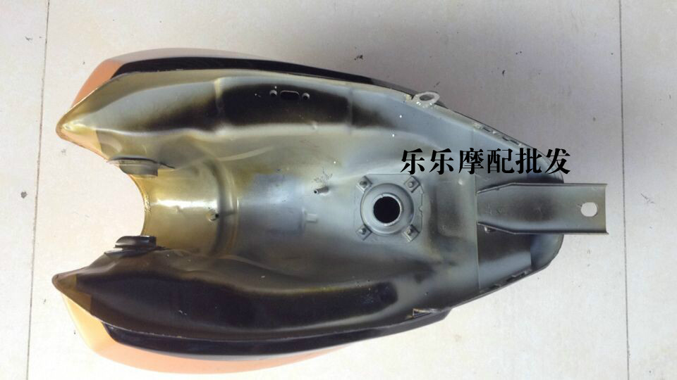 鹏程摩托车佛斯弟富先达路霸ft125-5油箱奔野by125-9a