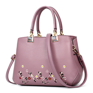 女士包包2018新款时尚中年女包妈妈包刺绣手