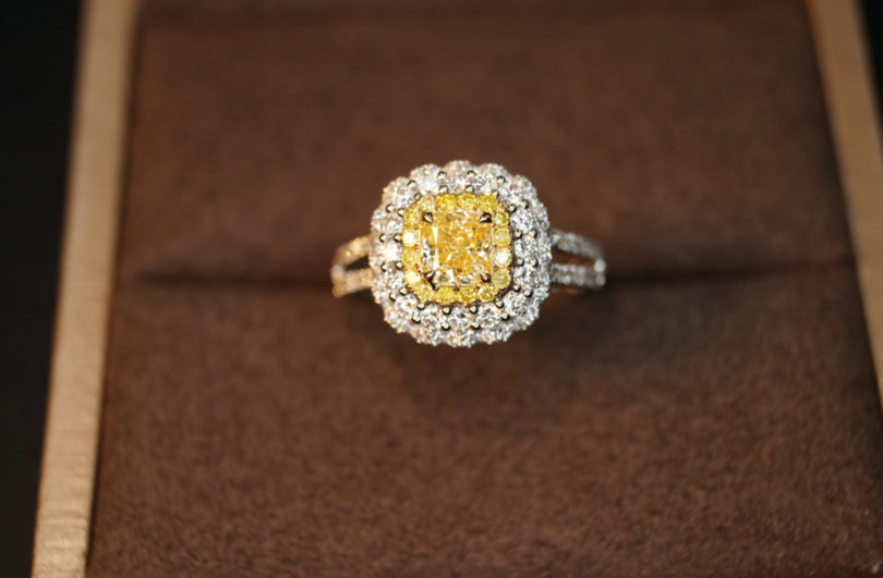 princess-18k白金黄彩钻石女戒指求婚结婚钻戒配证书支持复检