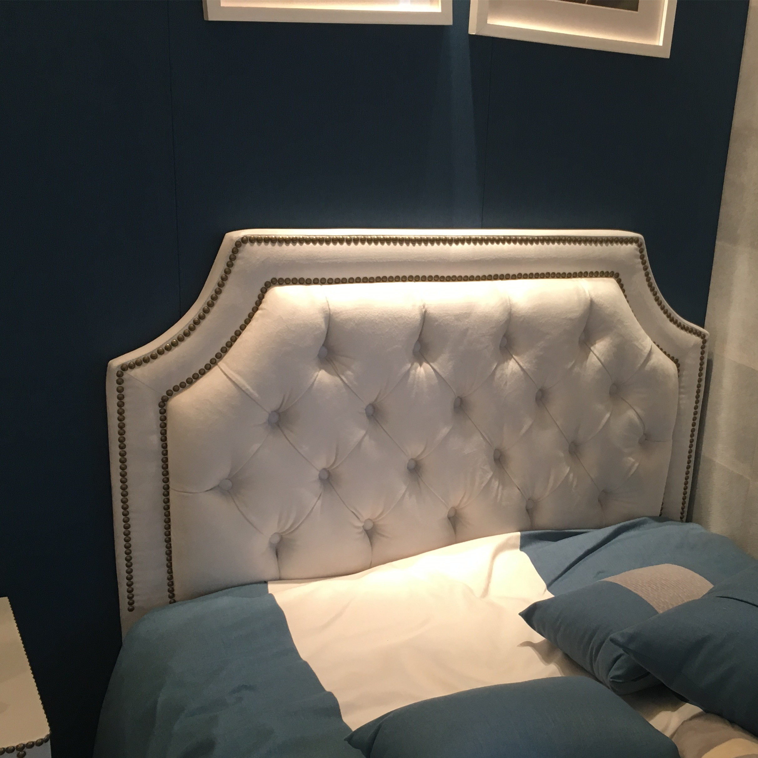 fabric bed fabric bed nordic luxury bed american bed fabric children's bed boy small apartment net red bed modern and simple