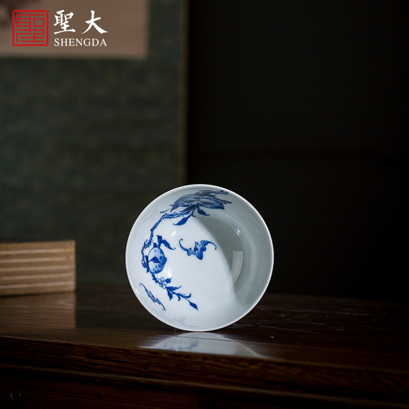 The big cup sample tea cup hand - made ceramic kung fu jingdezhen blue and white peach branches about nine lines master cup tea by hand