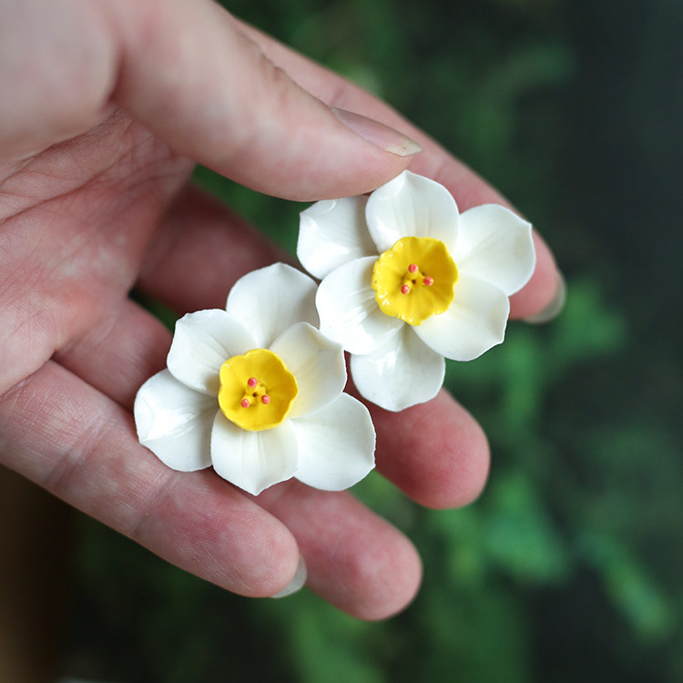 创意茶宠水仙花 茶席摆件装饰笔搁 茶玩精品手捏陶瓷花礼品茶搁