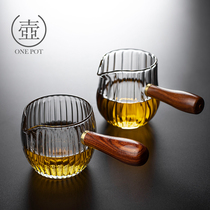 Japanese side glass Road Cup household wooden handlebar thick tea divider Tea Sea pouring tea cup high temperature and anti-scalding male Cup
