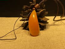 Authentic Indonesian gold field yellow egg noodles original stone quality frozen stone pendant shoushan stone jade medullary and field jade