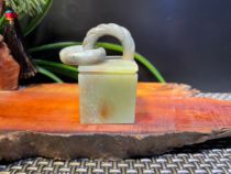 Lao Stone Southern Stone Seal Ancient Beast Kirin leopard Rohan Seal and other hand engraving seal engraving lettering