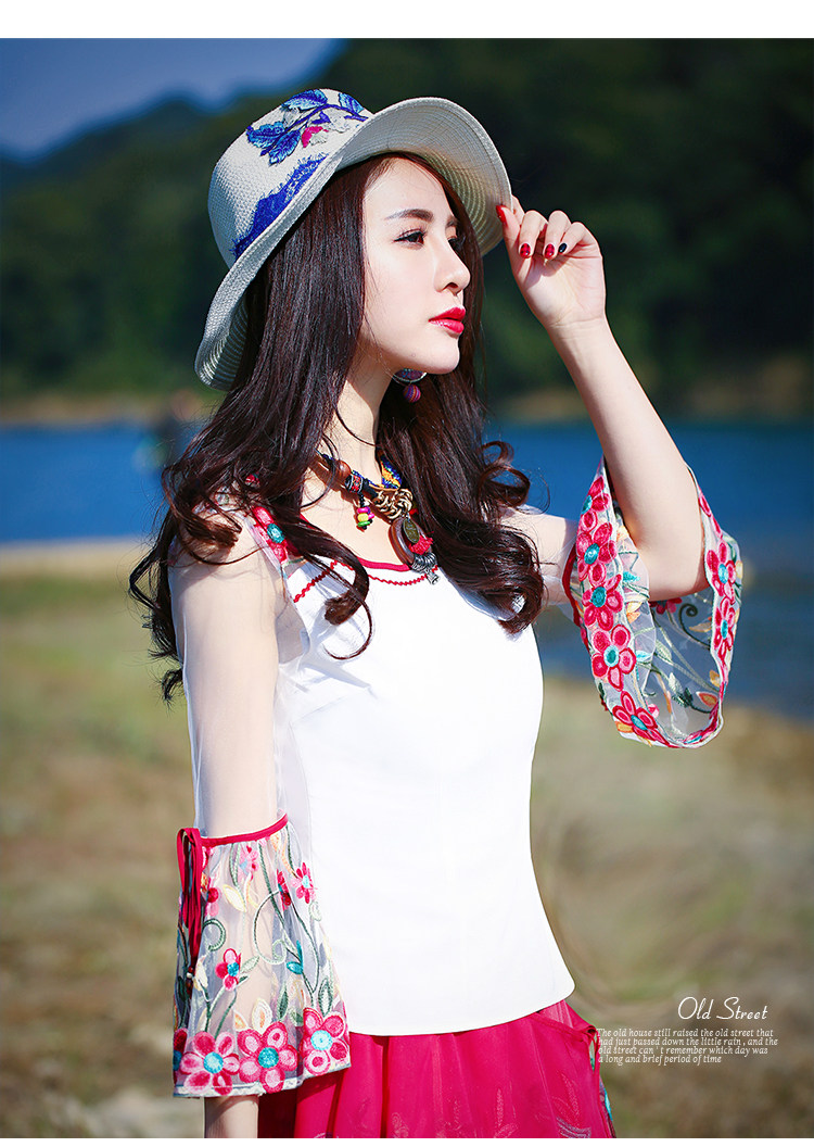 两人故事原创设计民族风女装绣花七分袖上衣t恤女新款春夏2018