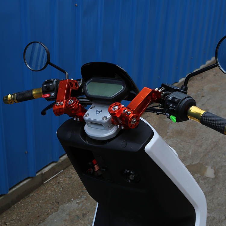 电动车 踏板摩托车改装分离手把祖玛马杰斯特百变方向车把 魔术把