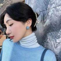 ins earrings high-end net red earrings niche students simple and versatile small and exquisite temperament explosion earrings female