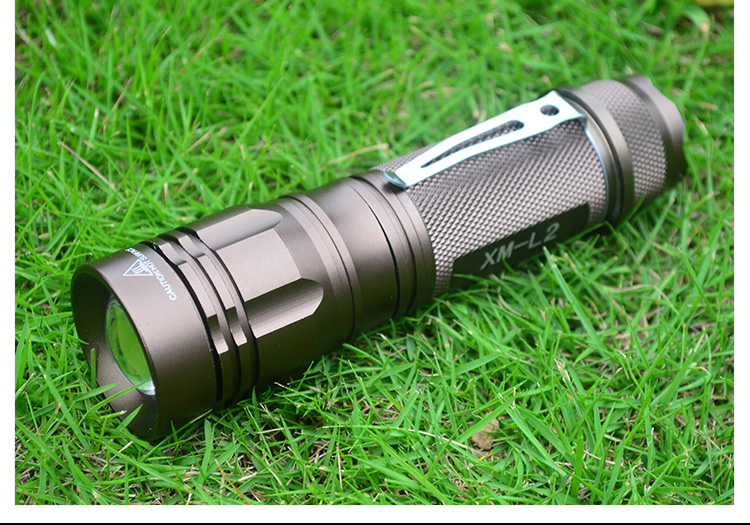 铭久l2军强光手电筒26650可充电t6远射变焦户外家用led超亮氙气灯