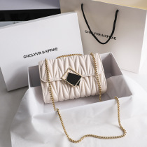 Hong Kong Bag Girls Net Red New Fashion Pet Magenta chain Pack 100 lap small fragrant wind single shoulder inclined satchel bag