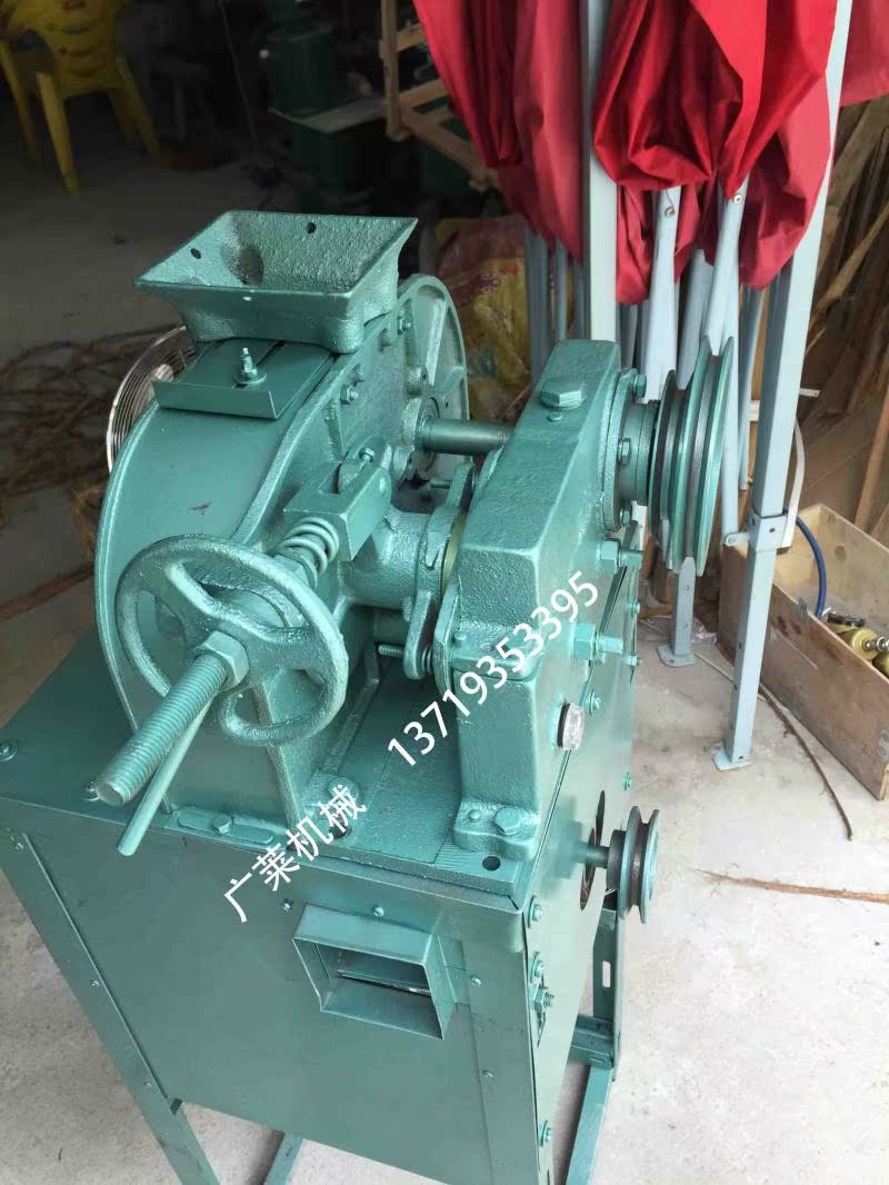 高产量220v电红米黑米糙米加工机械 稻谷脱壳剥壳机 300型砻谷机