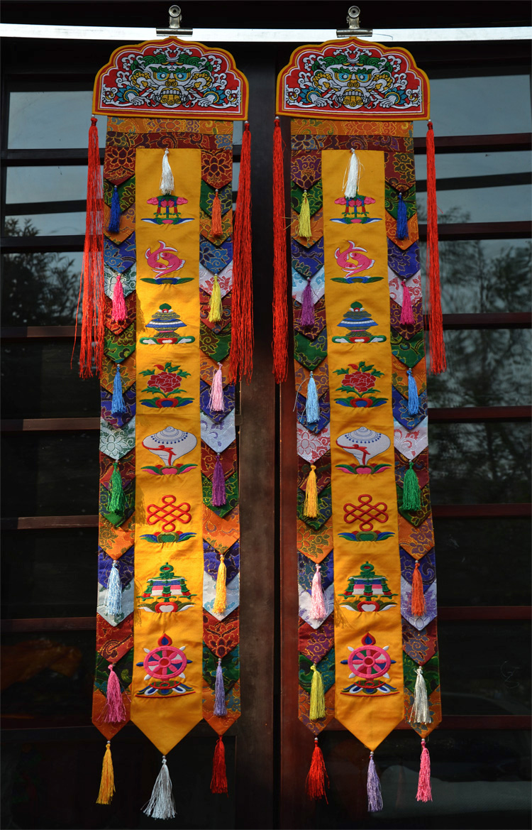 藏传佛教佛堂装饰红绣狮头绣八宝金花挂番佛番幢幡宝幡