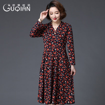 Middle-aged and elderly womens autumn dress waist dress temperament large size foreign mother dress long sleeve knee skirt 45 years old