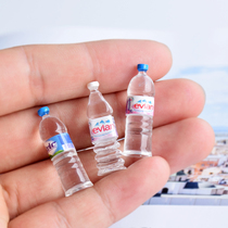 Miniature mineral water model Small drink Mini item Food play scene landscape 1:12dollhouse toy