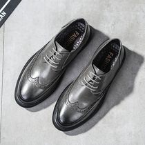 Summer Retro Fashion Tide Male Buloc Shoes Casual Round Head Thick Bottom Carved Leather Shoes Hair Stylist Dressers are loading mens leather shoes