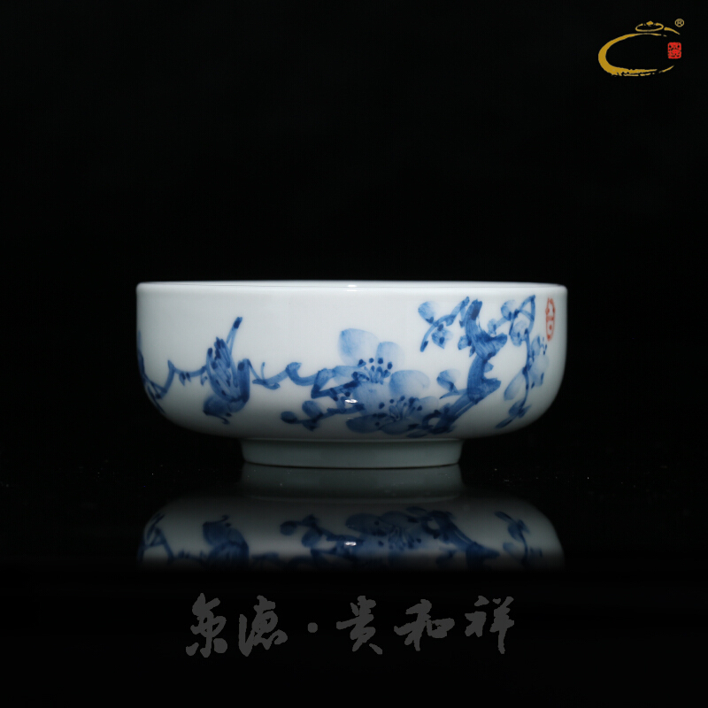 Jingdezhen blue and white inside and outside color landscape large cups and auspicious hand - made ceramic kung fu tea set single cup sample tea cup