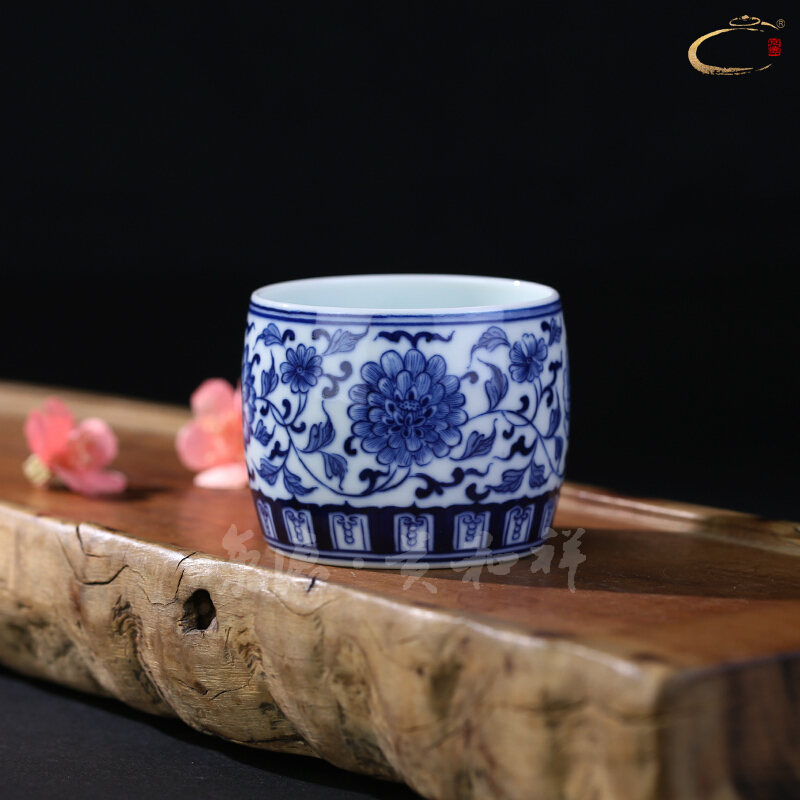 Jingdezhen and cheung kung fu tea set blue tie up branch flowers cup single cup pure manual master cup sample tea cup