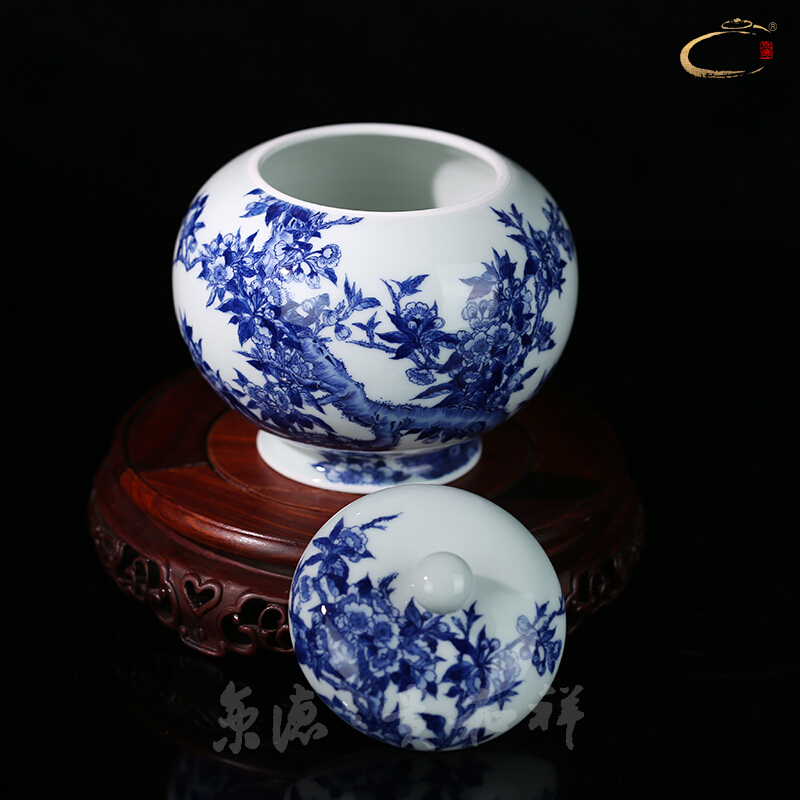 Jing DE and auspicious caddy fixings jingdezhen blue and white peach as cans gift porcelain ceramic POTS of pure manual storage POTS