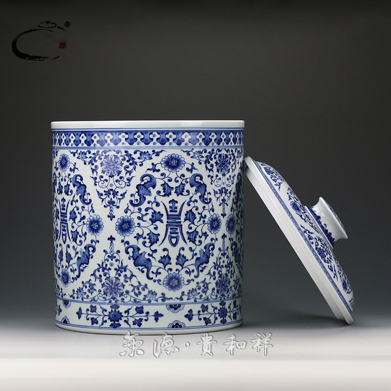 And auspicious caddy fixings jingdezhen ceramics by hand to wake POTS are scattered tea cake receives blue - And - white five long - lived straight POTS