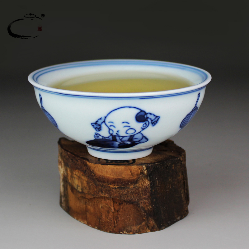 Restoring ancient ways and auspicious jingdezhen bucket color sample tea cup large blue and white porcelain cups kung fu tea set hand - made pairs of children 's use