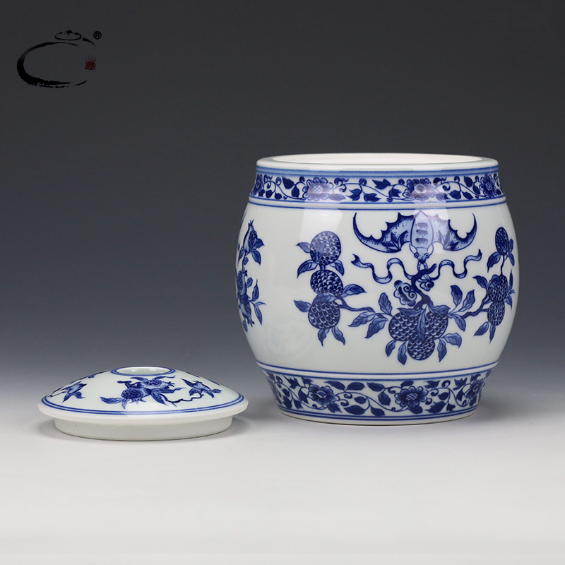 Jingdezhen blue and white tea pot and auspicious full checking ceramic POTS awake scattered receives receives gift box packaging