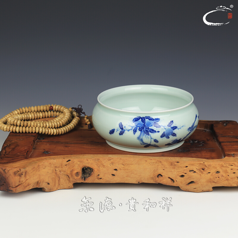 Jing DE and auspicious jingdezhen blue and white kung fu tea tea accessories checking ceramic water wash cup of tea to wash