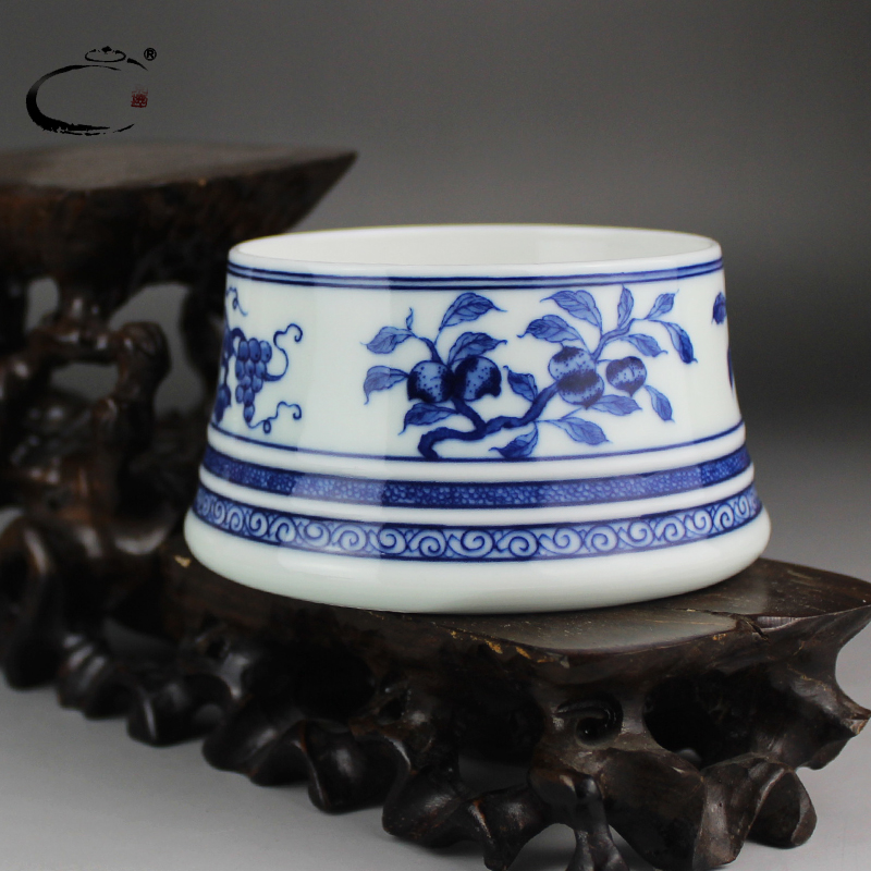 And auspicious sample tea cup large porcelain jingdezhen blue And white porcelain hand - made teacup personal cup four fruit cup by hand