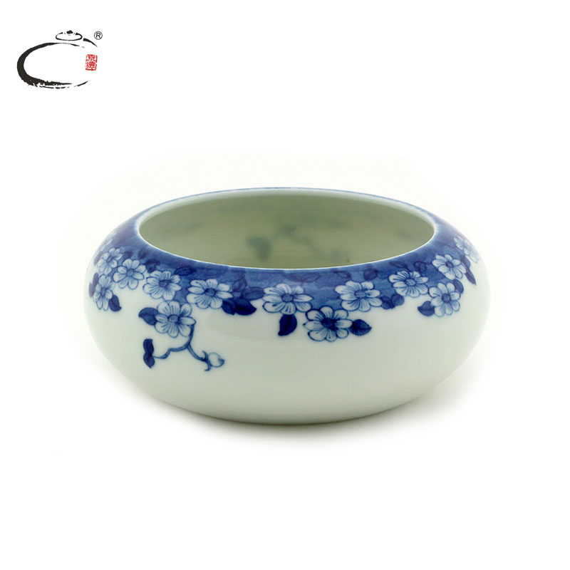 And auspicious jing DE writing brush washer from jingdezhen blue And white porcelain antique collection water, after the hand - made ceramic tea to wash to the four treasures of the study
