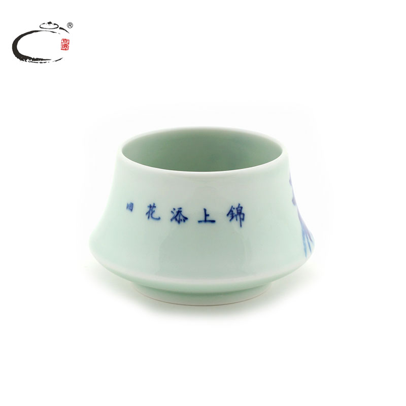 Jingdezhen blue and white icing on the cake and auspicious jing DE collection writing brush washer hand - made ceramic four treasures of the study supplies tea sets