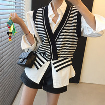 Korean version of the irregular V-NECK slit striped vest sweater female fall 2021) new wai da loose vest cardigan vest