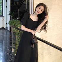French retro Hepburn style dress womens summer square collar careful machine small black dress design sense niche over-the-knee dress