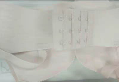 手感很好，质量也不错，穿上很舒服，没有钢圈也健康，聚拢效果还不错。