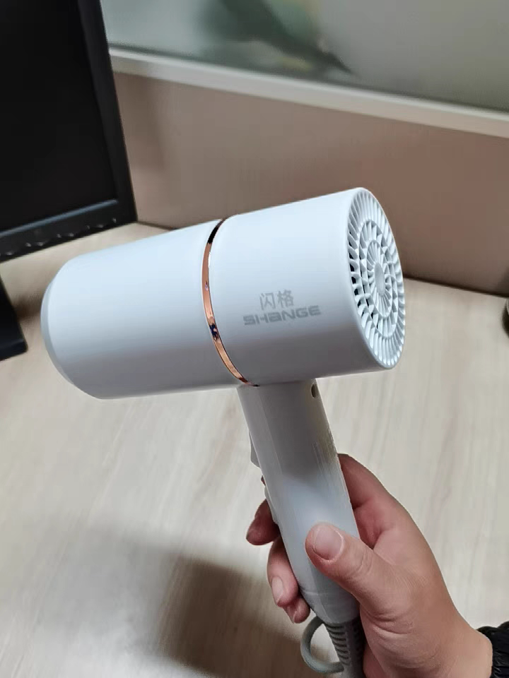 请问大伙:松下大风力电吹风筒究竟怎么样,真实使用感受揭秘!!!不看必后悔