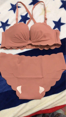 质量很好,面料舒适,特别好看也很好搭 ,喜欢 物流也超快 质量很好,面料舒适,特别好看也很好搭 ,喜欢 物流也超快