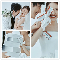 Renaissance brigade wedding photography props to ring Korean-style outdoor wedding proposal white English paper photo small props