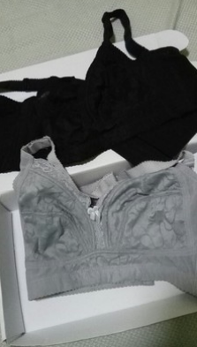 内衣质量很好，聚拢效果非常好，无钢圈非常柔软，价格又非惠，推荐购买。